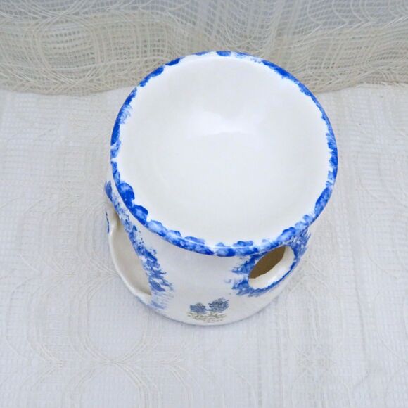 Handmade Ceramic Wax Melter with Bluebonnets, Floral Potpourri Burner - Picture 5 of 7